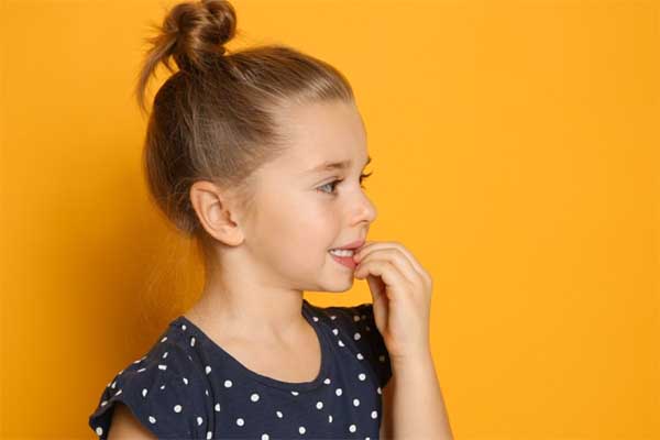 درمان ناخن جویدن کودکان 1